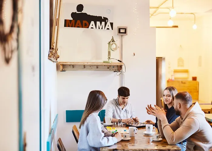 Madama Hostel & Bistrot Milaan